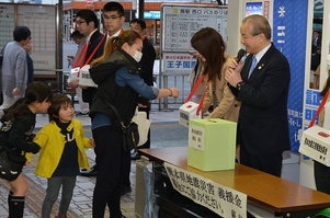 写真：熊本地震義援金募金活動の様子