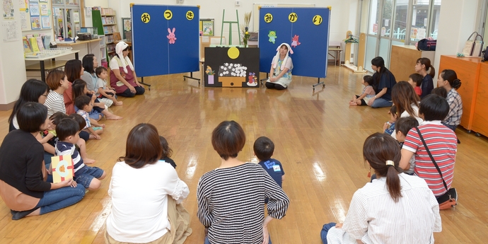 写真：児童館でのおつきみ会