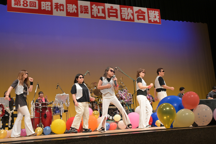 第8回昭和歌謡紅白歌合戦の様子