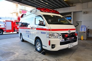 写真：新たに整備された救急車