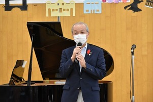 写真：挨拶の様子