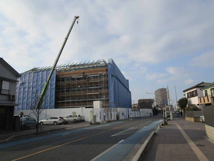 写真:新庁舎建設工事現場遠景（令和5年2月）