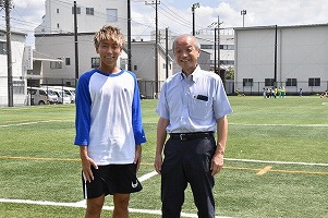写真:山崎円美選手と頼高市長