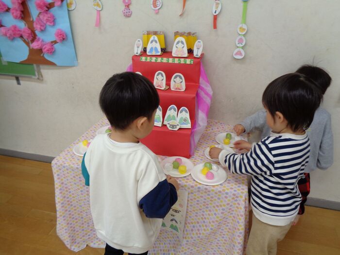 おひなさまをかざろう！