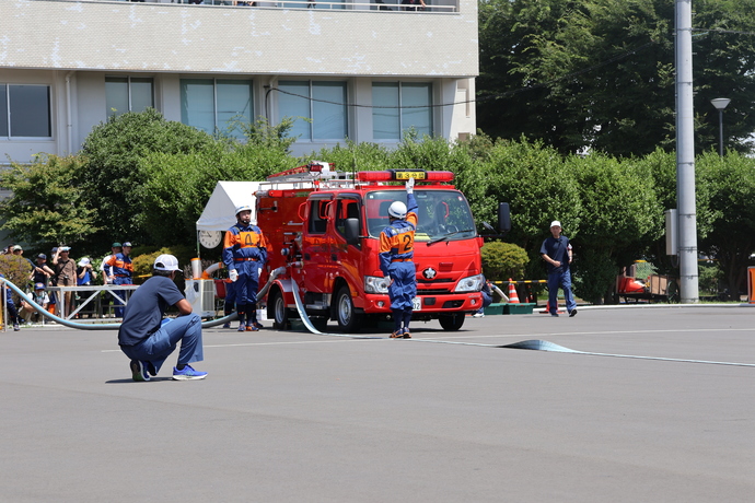 写真：放水開始下命