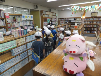 写真：図書館見学