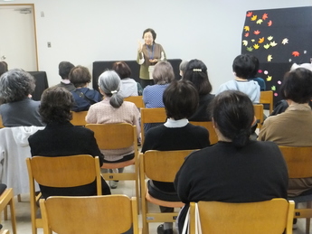 写真：大人のためのお話会