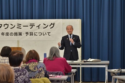写真：南公民館での市長タウンミーティングの様子