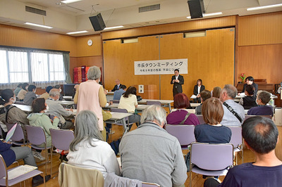 写真：下蕨公民館での市長タウンミーティングの様子